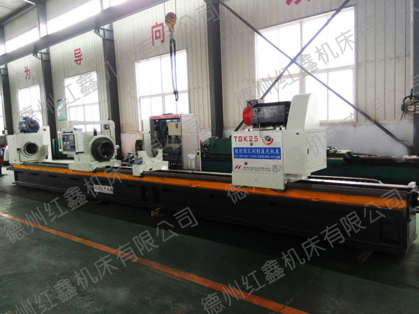 Tgk25 CNC deep hole skiving burnishing machine